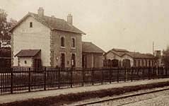 Gare et dépôt à Fleurville